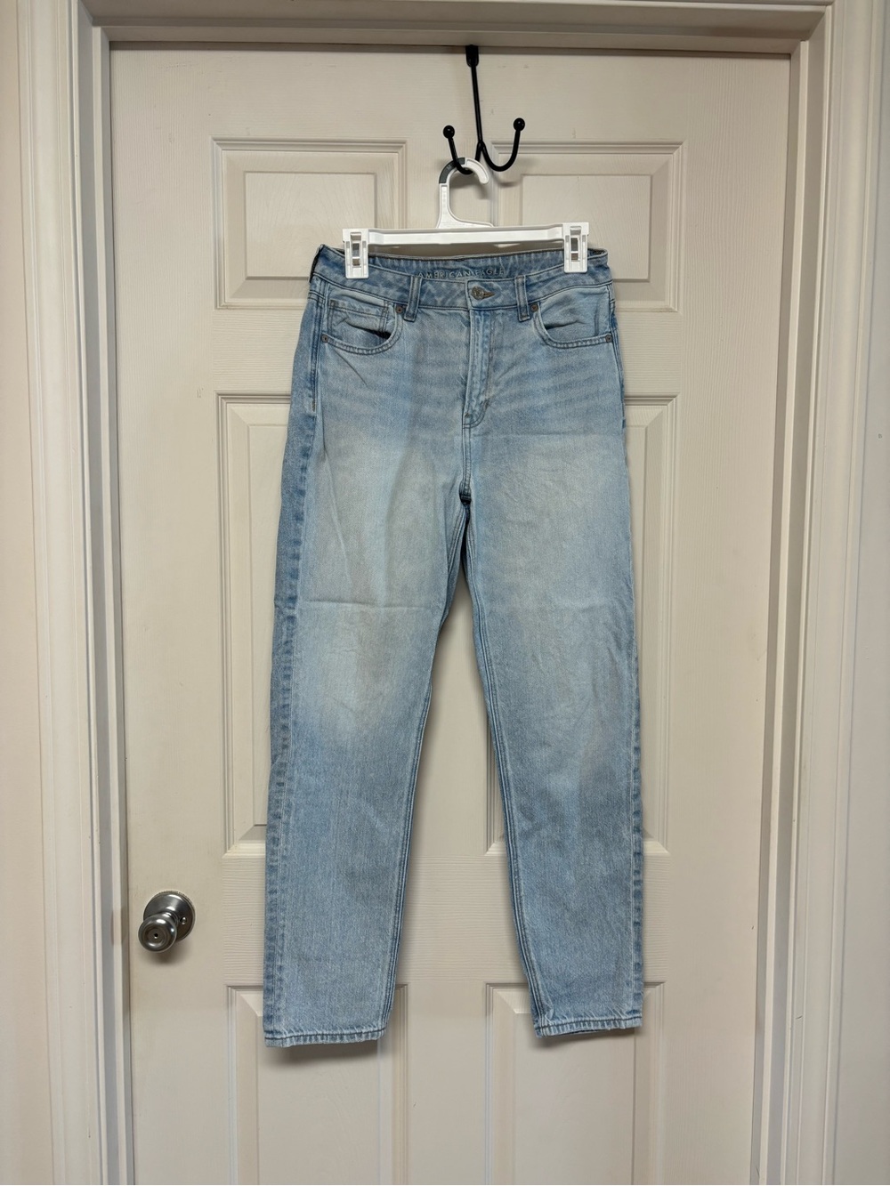 American Eagle Outfitters Light Wash Straight Leg Jeans